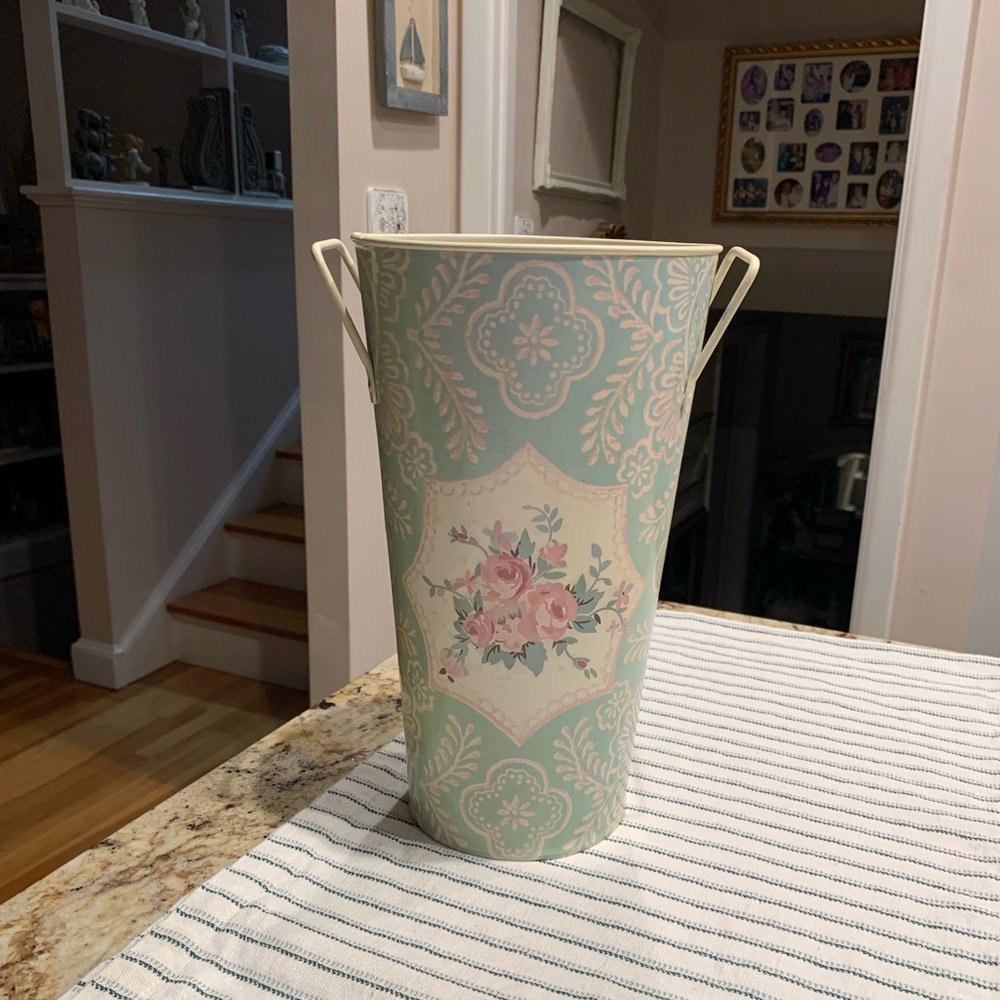 shabby chic vintage cottage style French floral bucket
